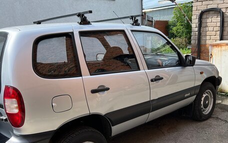 Chevrolet Niva I рестайлинг, 2007 год, 400 000 рублей, 21 фотография