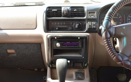 Isuzu Wizard II, 2001 год, 650 000 рублей, 16 фотография