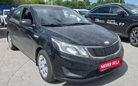 KIA Rio III рестайлинг, 2013 год, 695 000 рублей, 2 фотография
