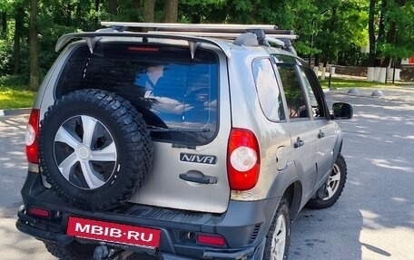 Chevrolet Niva I рестайлинг, 2012 год, 410 000 рублей, 3 фотография