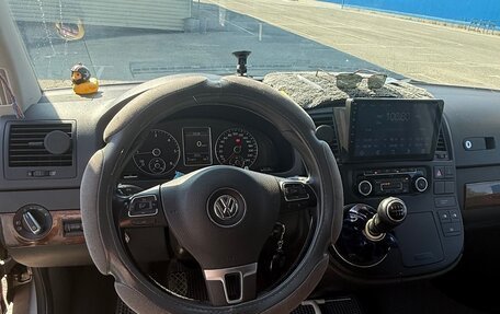 Volkswagen Multivan T5, 2010 год, 2 100 000 рублей, 2 фотография