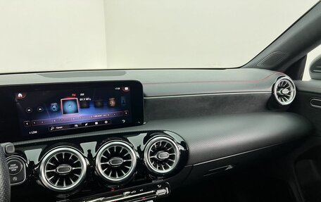 Mercedes-Benz CLA, 2021 год, 3 000 000 рублей, 17 фотография