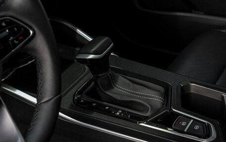 Geely Emgrand, 2024 год, 1 850 000 рублей, 23 фотография