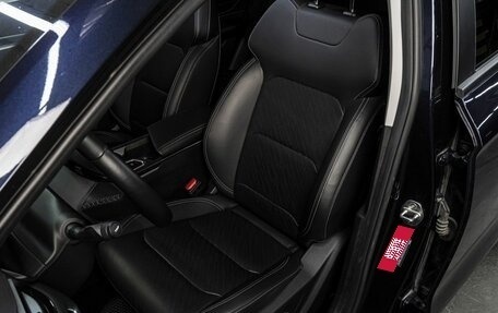 Geely Emgrand, 2024 год, 1 850 000 рублей, 13 фотография