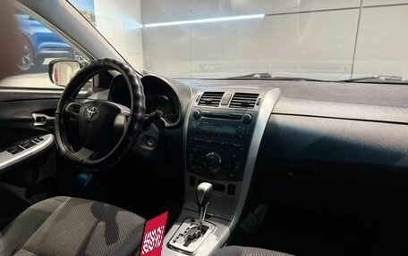 Toyota Corolla, 2011 год, 850 000 рублей, 15 фотография