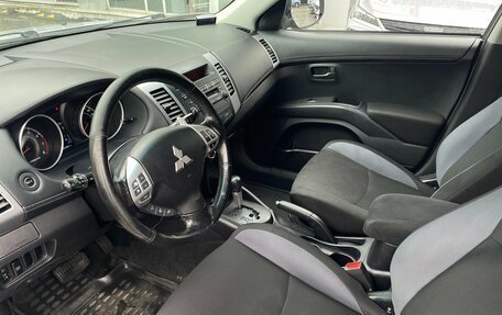 Mitsubishi Outlander III рестайлинг 3, 2010 год, 799 000 рублей, 9 фотография