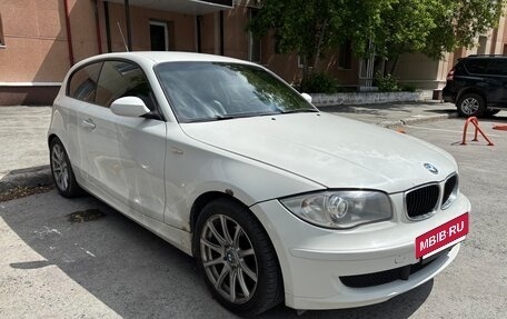 BMW 1 серия, 2007 год, 630 000 рублей, 6 фотография