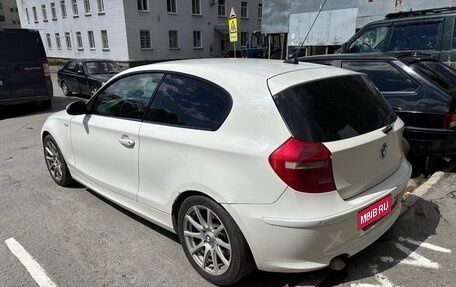 BMW 1 серия, 2007 год, 630 000 рублей, 3 фотография