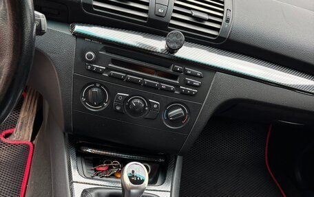 BMW 1 серия, 2007 год, 630 000 рублей, 15 фотография