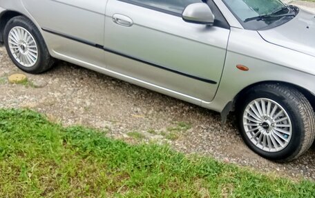 KIA Spectra II (LD), 2004 год, 370 000 рублей, 2 фотография