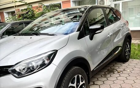 Renault Kaptur I рестайлинг, 2018 год, 1 600 000 рублей, 2 фотография