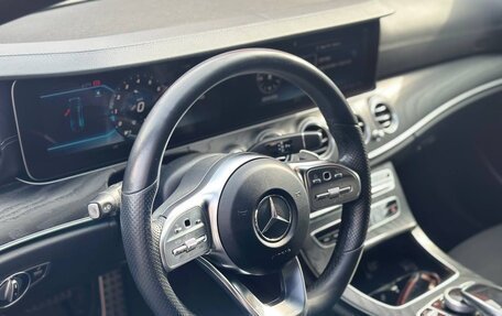 Mercedes-Benz E-Класс, 2019 год, 3 600 000 рублей, 6 фотография