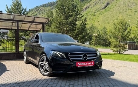 Mercedes-Benz E-Класс, 2019 год, 3 600 000 рублей, 2 фотография