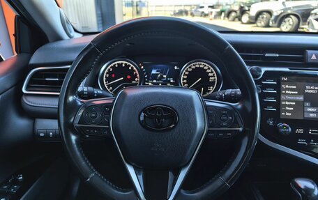 Toyota Camry, 2018 год, 2 699 000 рублей, 7 фотография