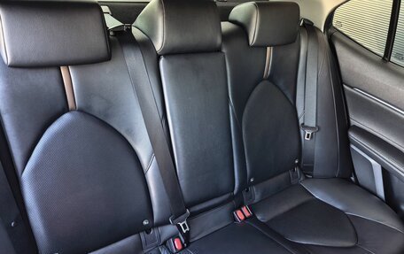 Toyota Camry, 2018 год, 2 699 000 рублей, 15 фотография