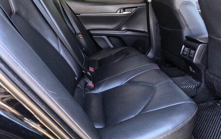 Toyota Camry, 2018 год, 2 699 000 рублей, 16 фотография