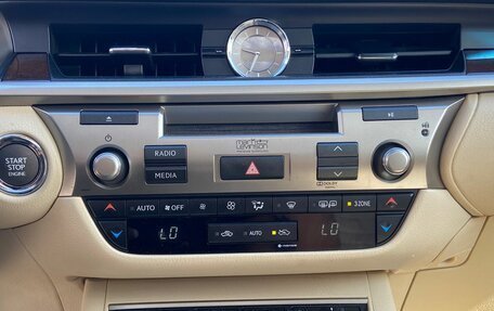 Lexus ES VII, 2012 год, 2 200 000 рублей, 30 фотография