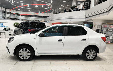 Renault Logan II, 2018 год, 846 000 рублей, 10 фотография