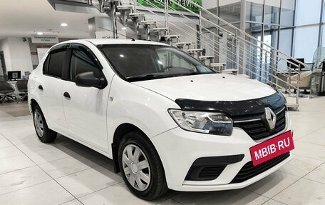 Renault Logan II, 2018 год, 846 000 рублей, 3 фотография