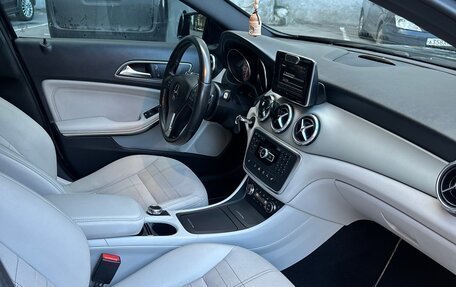 Mercedes-Benz GLA, 2015 год, 1 600 000 рублей, 11 фотография