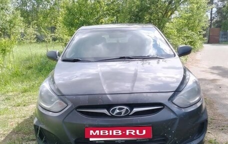Hyundai Solaris II рестайлинг, 2012 год, 650 000 рублей, 2 фотография