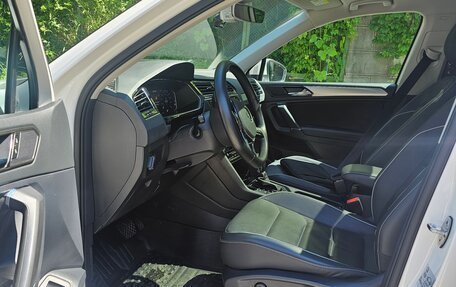Volkswagen Tiguan II, 2020 год, 3 420 000 рублей, 10 фотография