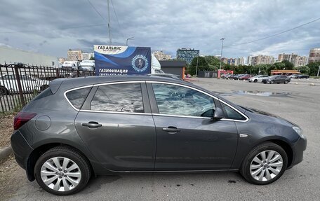 Opel Astra J, 2011 год, 700 000 рублей, 5 фотография