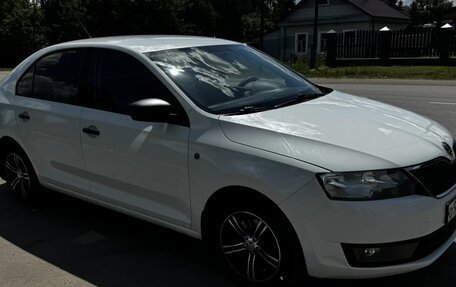 Skoda Rapid I, 2014 год, 880 000 рублей, 4 фотография