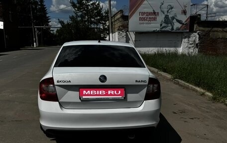 Skoda Rapid I, 2014 год, 880 000 рублей, 5 фотография
