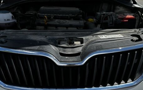 Skoda Rapid I, 2014 год, 880 000 рублей, 14 фотография