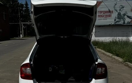 Skoda Rapid I, 2014 год, 880 000 рублей, 6 фотография