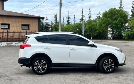Toyota RAV4, 2014 год, 1 960 000 рублей, 4 фотография