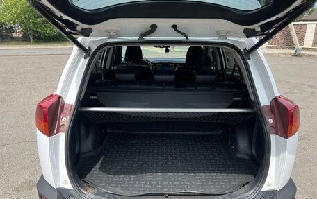 Toyota RAV4, 2014 год, 1 960 000 рублей, 7 фотография