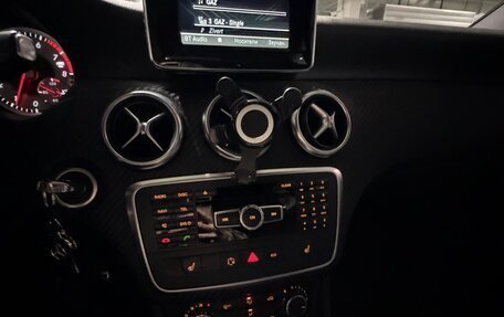 Mercedes-Benz A-Класс, 2014 год, 1 450 000 рублей, 40 фотография