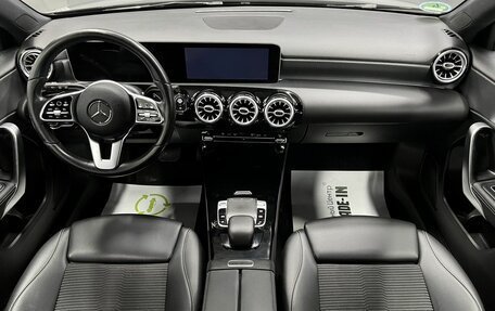 Mercedes-Benz A-Класс, 2019 год, 2 295 000 рублей, 11 фотография