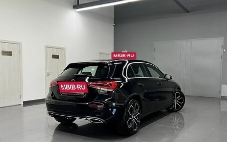 Mercedes-Benz A-Класс, 2019 год, 2 295 000 рублей, 2 фотография