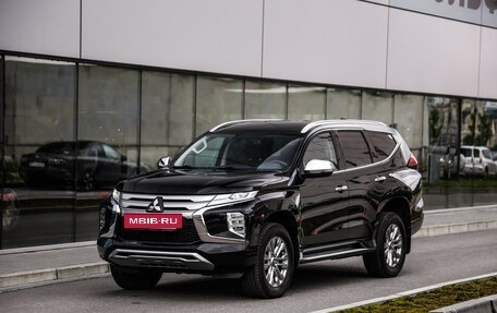 Mitsubishi Pajero Sport III рестайлинг, 2021 год, 3 919 000 рублей, 3 фотография