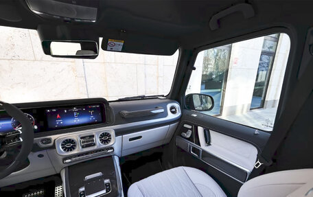 Mercedes-Benz G-Класс AMG, 2026 год, 22 000 000 рублей, 16 фотография