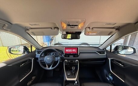 Toyota RAV4, 2020 год, 3 750 000 рублей, 7 фотография