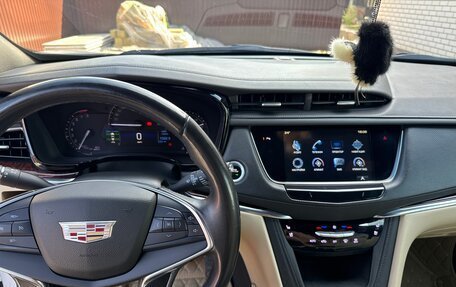 Cadillac XT5 I рестайлинг, 2017 год, 2 900 000 рублей, 10 фотография