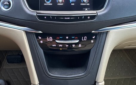 Cadillac XT5 I рестайлинг, 2017 год, 2 900 000 рублей, 11 фотография
