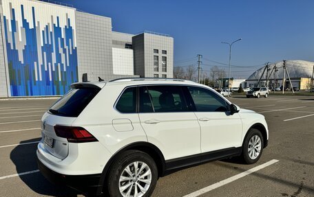 Volkswagen Tiguan II, 2017 год, 2 500 000 рублей, 5 фотография