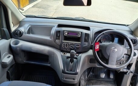 Nissan NV200, 2009 год, 865 000 рублей, 10 фотография
