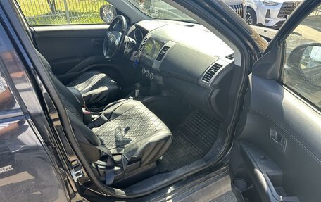 Mitsubishi Outlander III рестайлинг 3, 2010 год, 949 000 рублей, 6 фотография