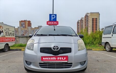 Toyota Yaris III рестайлинг, 2008 год, 600 000 рублей, 6 фотография