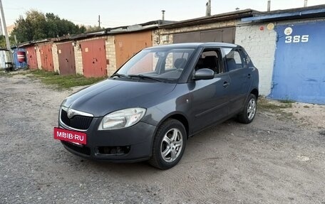 Skoda Fabia II, 2008 год, 180 000 рублей, 2 фотография