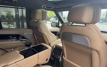 Land Rover Range Rover IV рестайлинг, 2025 год, 14 300 000 рублей, 6 фотография