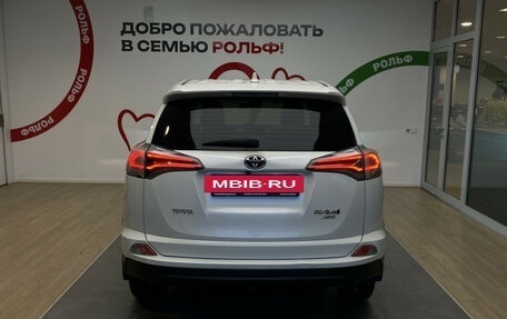Toyota RAV4, 2016 год, 2 090 000 рублей, 5 фотография