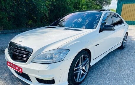 Mercedes-Benz S-Класс, 2008 год, 1 400 000 рублей, 2 фотография