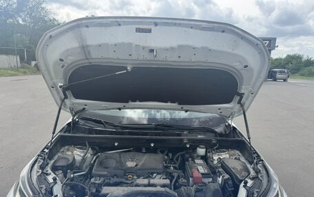 Toyota RAV4, 2020 год, 2 800 000 рублей, 4 фотография